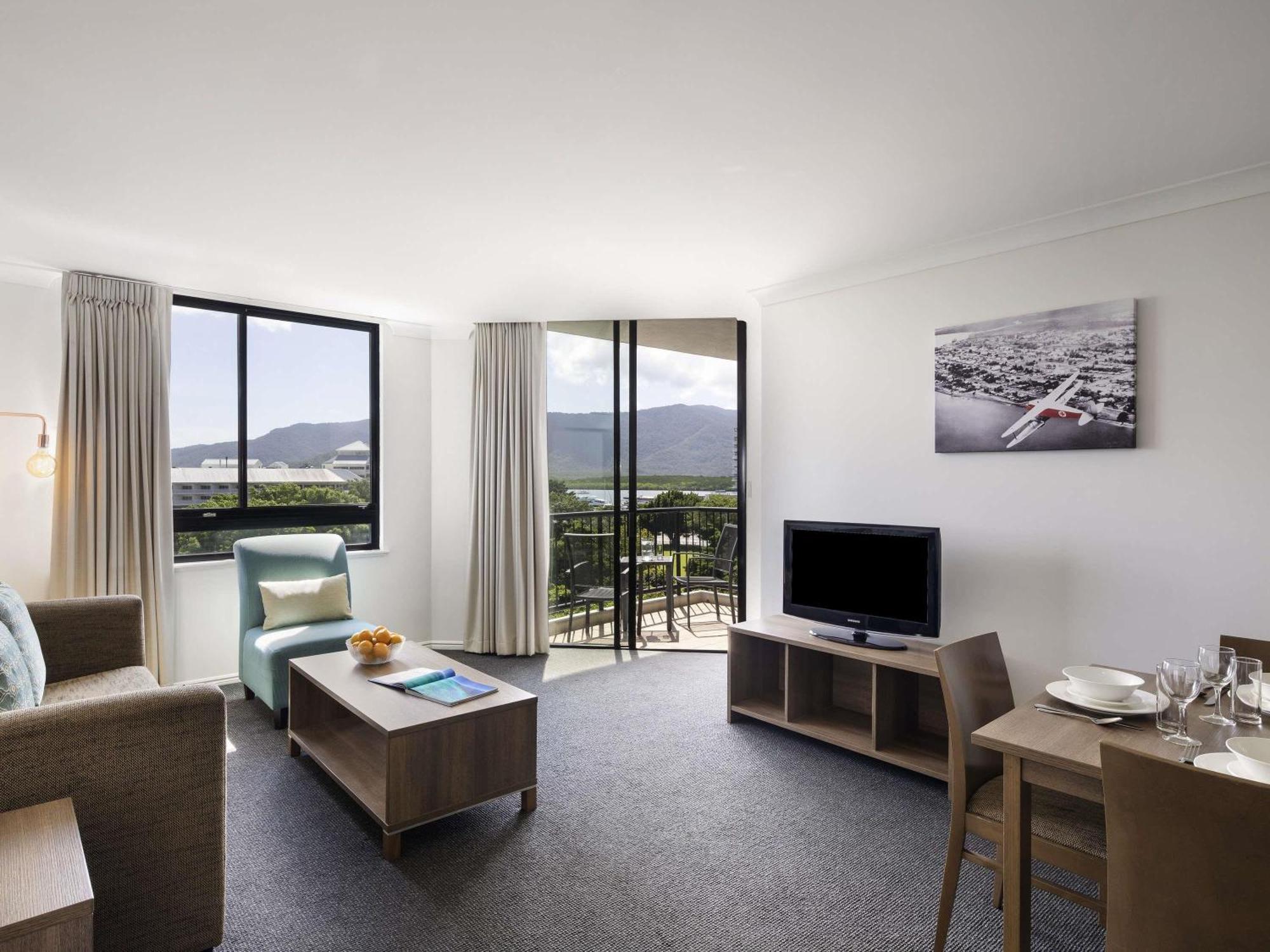 Two-Bedroom Apartment Esplanade View,1739393197:JPEG